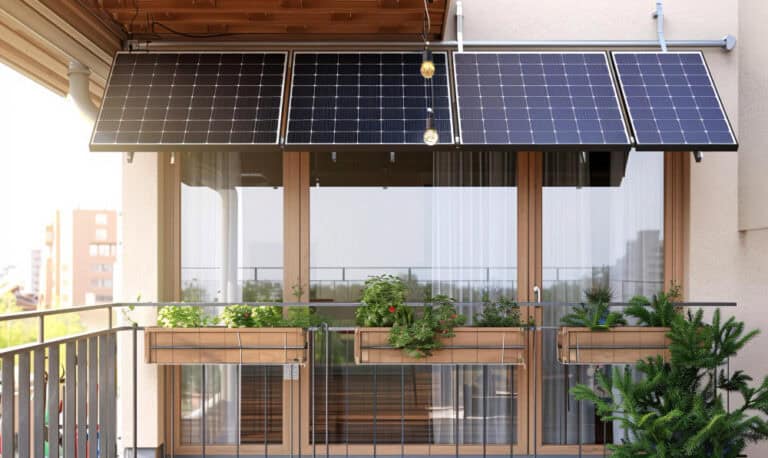 Elektrownia słoneczna na balkonie – zostań prosumentem mieszkając w bloku!