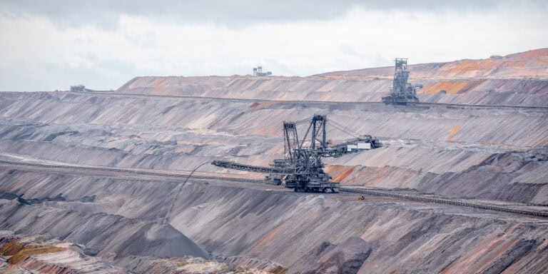 Branża OZE – nowe wyzwanie – wzrost zapotrzebowania na surowce do produkcji baterii