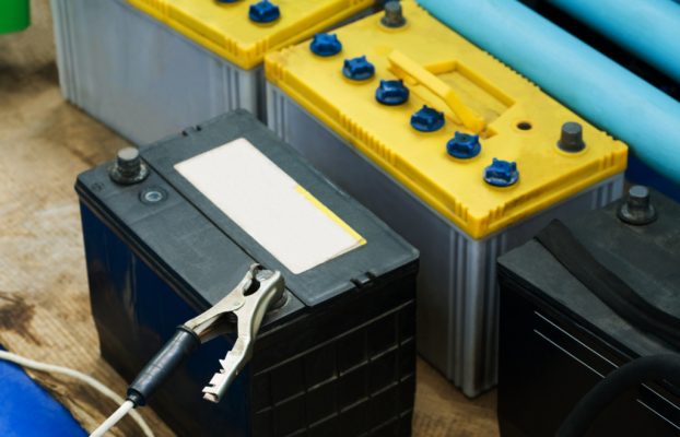 Akumulatory litowo-jonowe vs LiFePO4: porównanie technologii