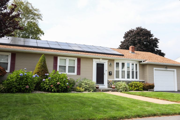 Fotowoltaika prosumencka: definicja, zasady i rozliczenia 2026