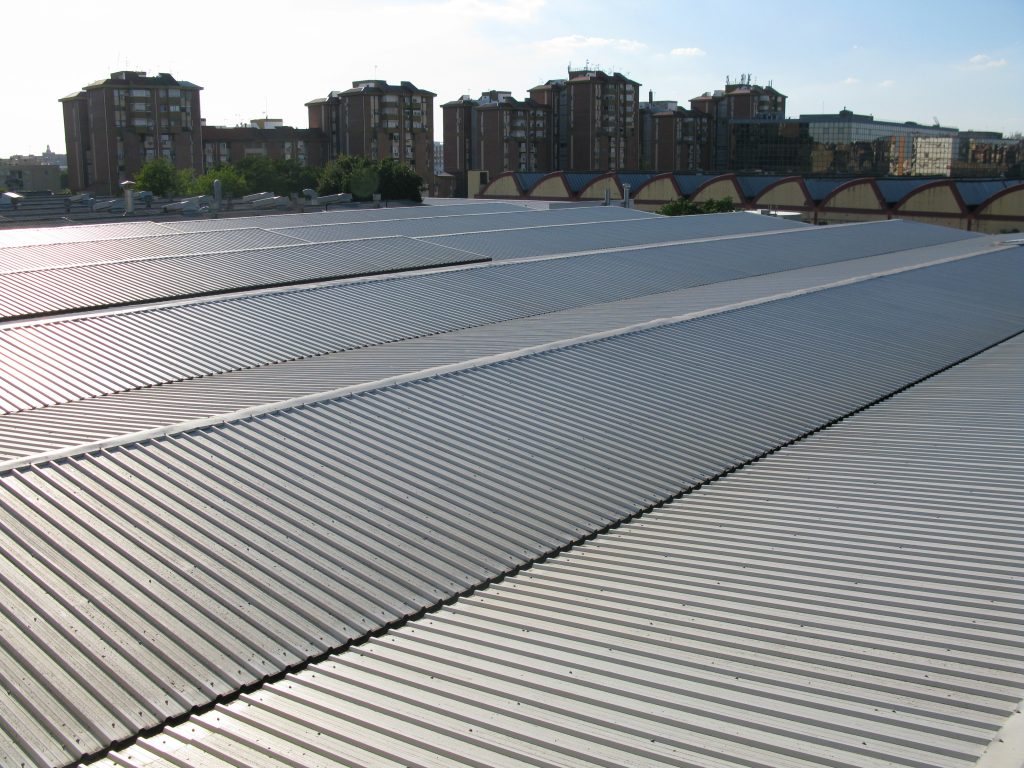 Instalacja fotowoltaiczna na dachu płaskim: co musisz wiedzieć
