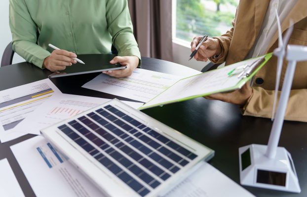 Finansowanie fotowoltaiki: leasing, kredyt czy dotacja – co wybrać w 2026