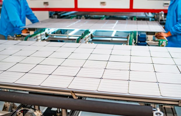 Chińska ekspansja na rynku PV w 2026: Trina Solar, Jinko, Longi i ich strategia w Polsce