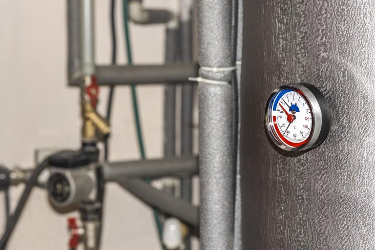 Termostat pompy ciepła w 2026: komfort bez taktowania